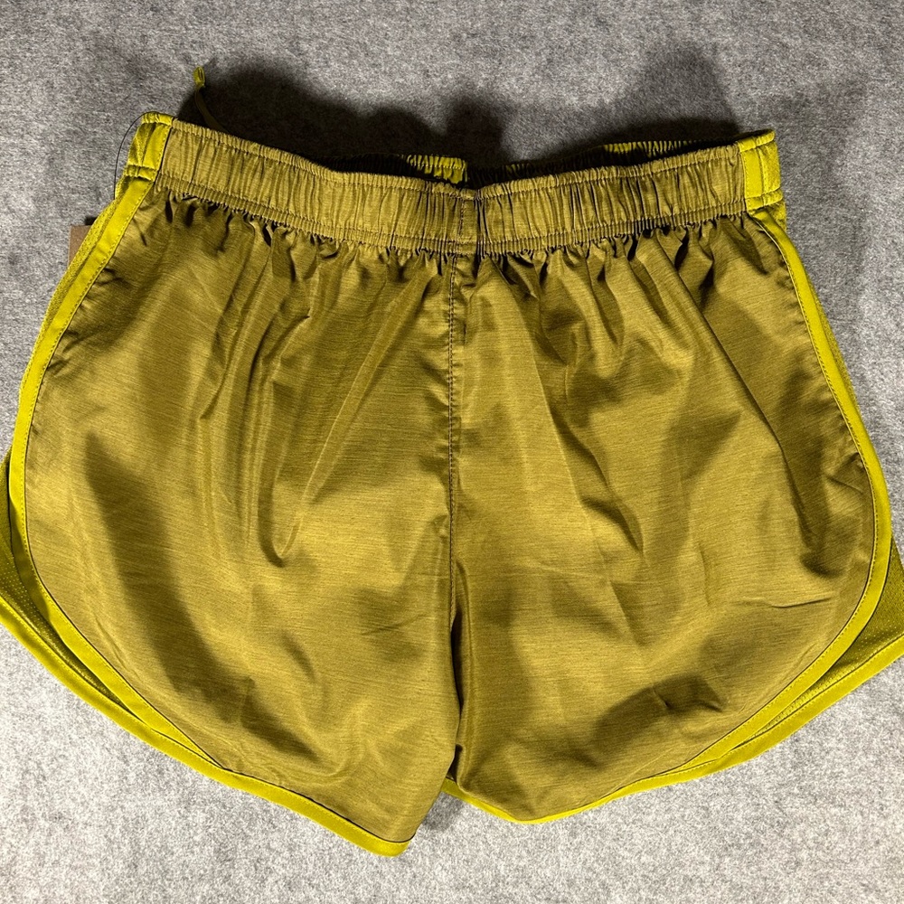 NWT, Women’s Nike Dri Fit Running shorts, size M, green - Picture 2 of 5